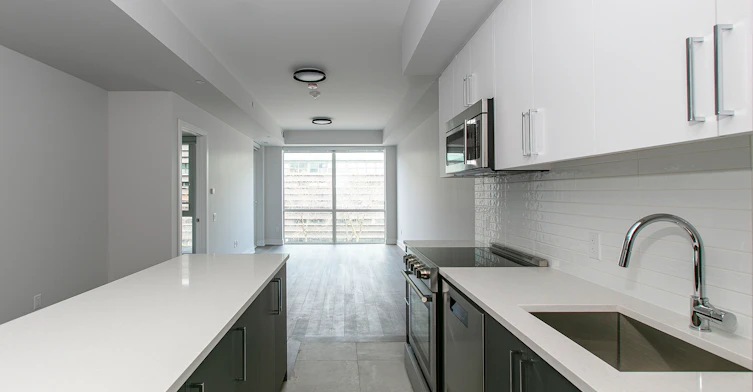 664 Spadina Avenue, Toronto, ON, M5S 2H7