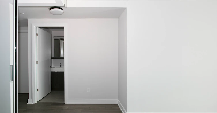 664 Spadina Avenue, Toronto, ON, M5S 2H7 - 8