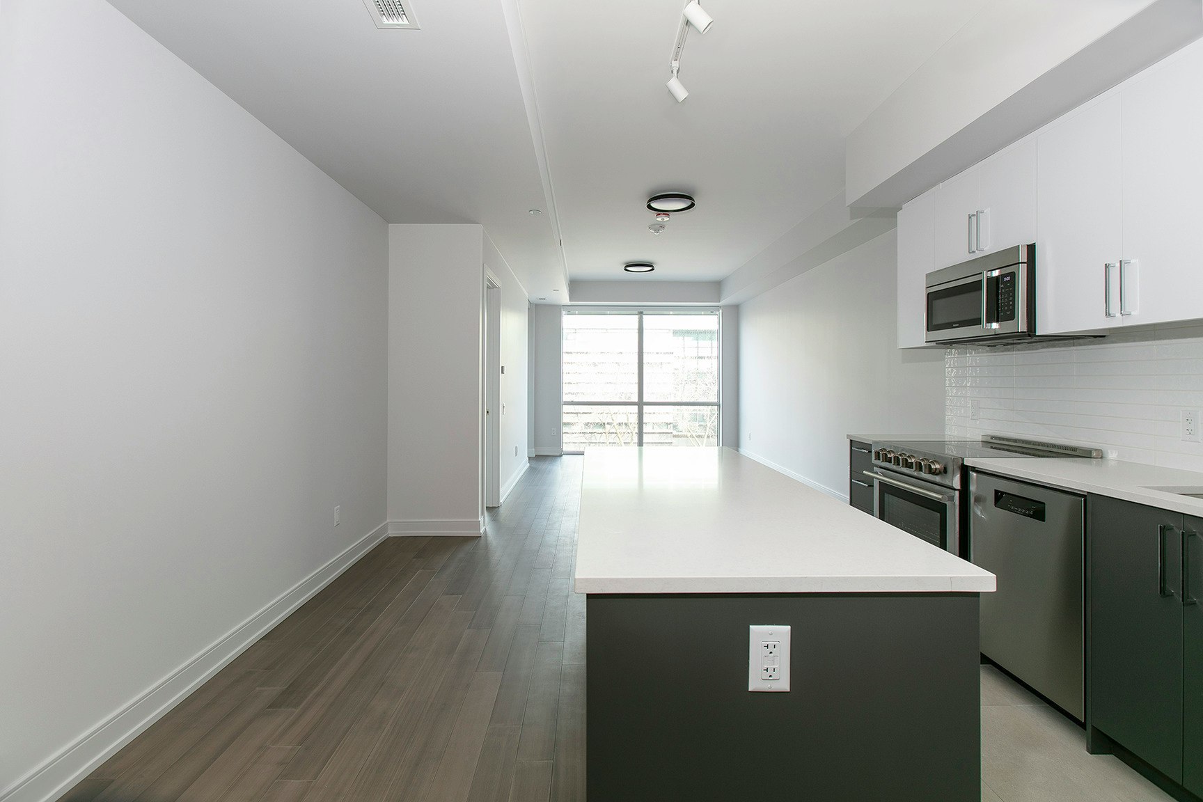 664 Spadina Avenue, Toronto, ON, M5S 2H7 - 4