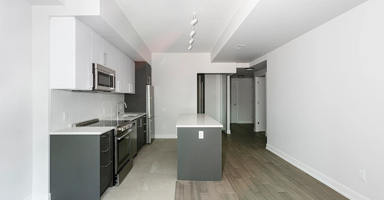 664 Spadina Avenue, Toronto, ON, M5S 2H7 - 3
