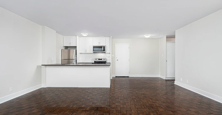 290-0205-50 Adelaide Avenue E, Oshawa, ON, L1G 1Y9 - 17