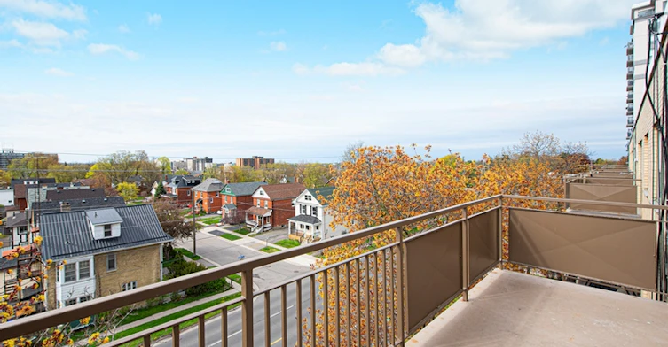 50-0203-50 Adelaide Avenue E, Oshawa, ON, L1G 1Y9 - 5