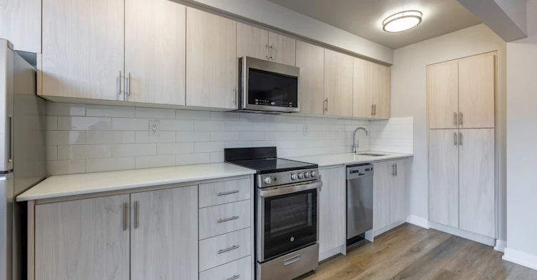25 Sherwood Avenue, Toronto, ON, M4P 2A6 - 7