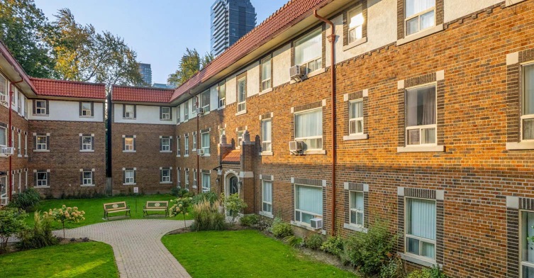 25 Sherwood Avenue, Toronto, ON, M4P 2A6 - 10