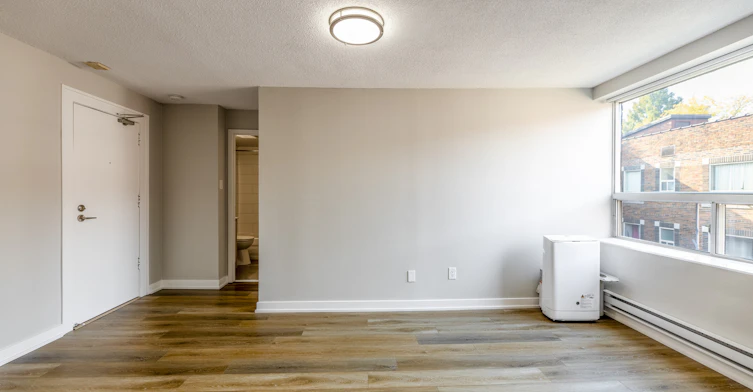 25 Sherwood Avenue, Toronto, ON, M4P 2A6 - 4