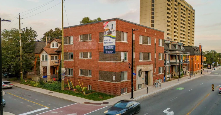 06-425 Elgin Street, Ottawa, ON, K2P 1N5 - 2