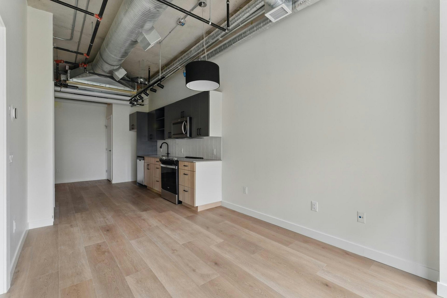 744 4 Avenue, Calgary, AB, T2P 3T4 - 2