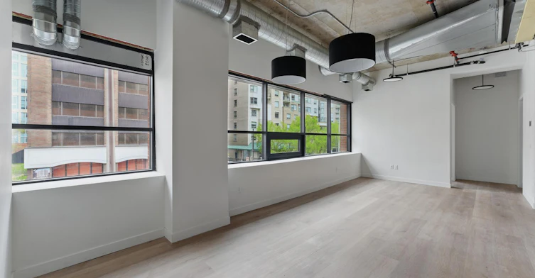744 4 Avenue, Calgary, AB, T2P 3T4 - 12