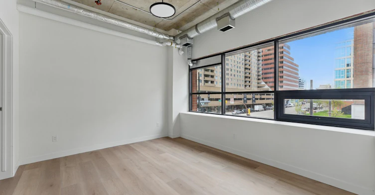 744 4 Avenue, Calgary, AB, T2P 3T4 - 14