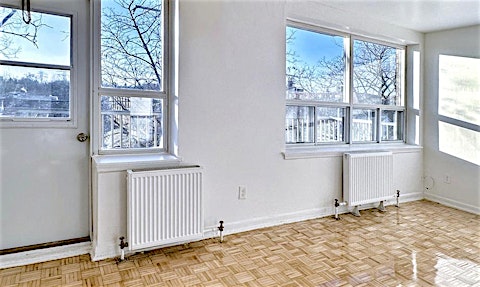 709 Kennedy Road, Toronto, ON, M1K 2C2