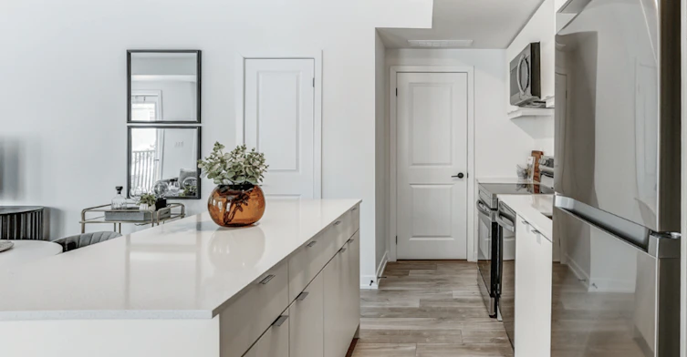 130-31 Farmstead Road, Toronto, ON, M2L 2X2 - 3