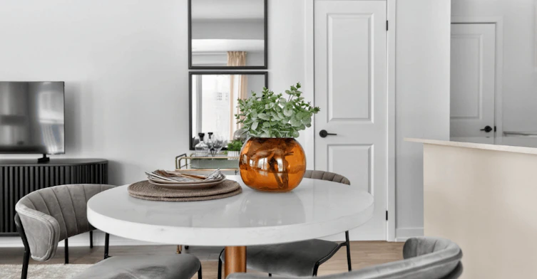 130-31 Farmstead Road, Toronto, ON, M2L 2X2