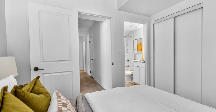 103-31 Farmstead Road, Toronto, ON, M2L 2X2 - 11