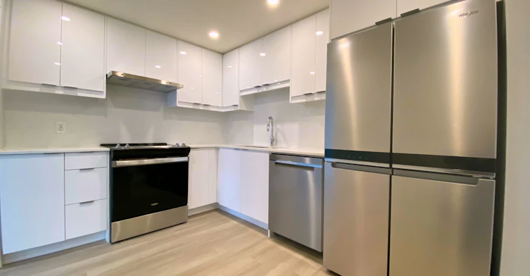 131 Bloor Street West, Toronto, ON, M5S 1S3 - 14