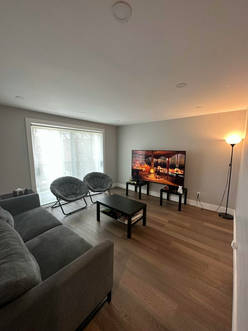 2-3060 Barclay Avenue, Montréal, QC, H3S 1J8 - 2