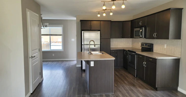 21 Rafferty Court, Sylvan Lake, AB - 2
