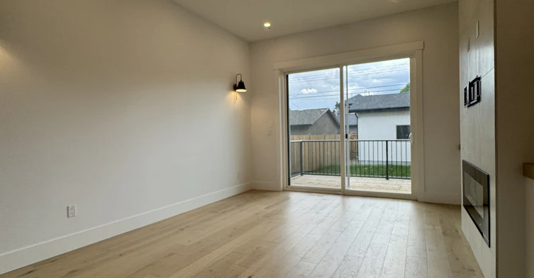 521A-521 23 Avenue Northeast, Calgary, AB, T2E 1W3 - 5