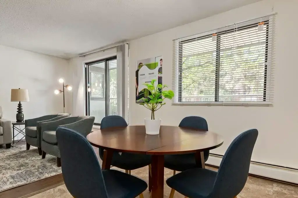 110-10910 110 Street NW, Edmonton, AB, T5H 3E4 - 29