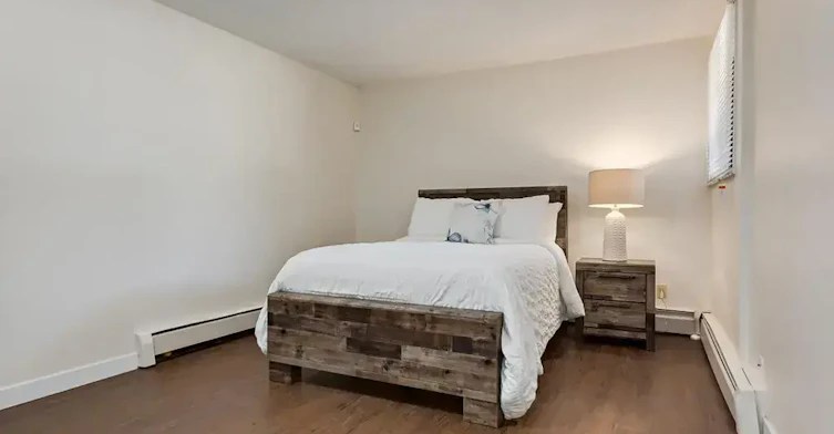 110-10910 110 Street NW, Edmonton, AB, T5H 3E4 - 31
