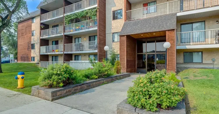 204-10910 110 Street NW, Edmonton, AB, T5H 3E4 - 41