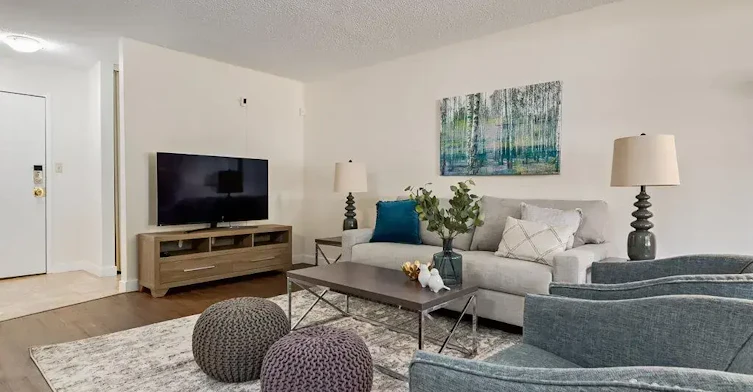 204-10910 110 Street NW, Edmonton, AB, T5H 3E4 - 23