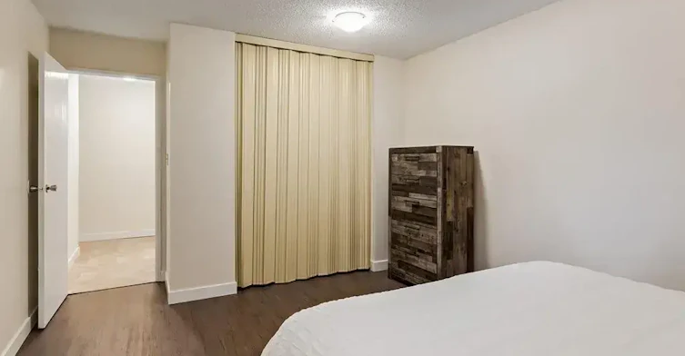 405-10910 110 Street NW, Edmonton, AB, T5H 3E4 - 33