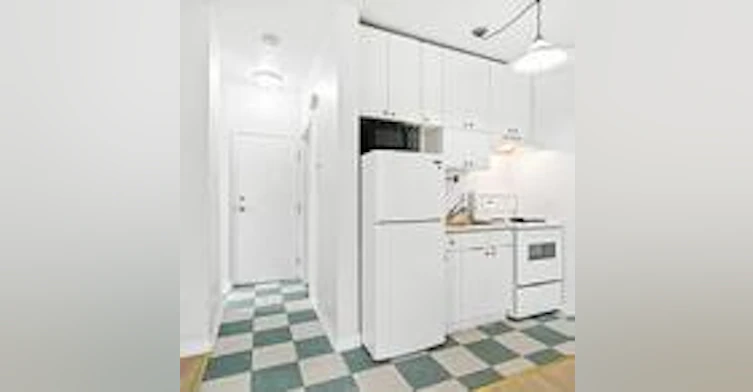 2-155 Florence Street, Ottawa, ON, K1R 5N3 - 4