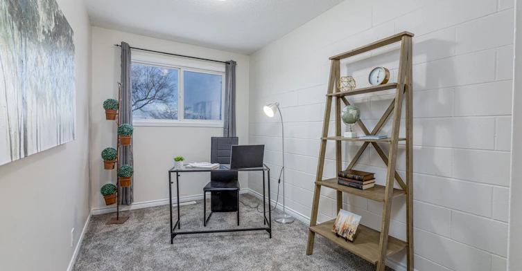 4895-4905 107 Street, Edmonton, AB, T6H 2W8 - 4