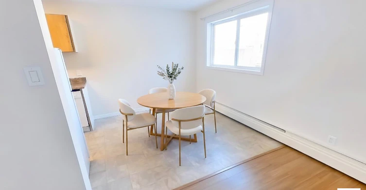 301-10711 47 Avenue Northwest, Edmonton, AB, T6H 5J1 - 3