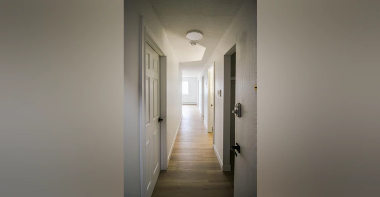 11845 89 Street Northwest, Edmonton, AB, T5B 3V6 - 14