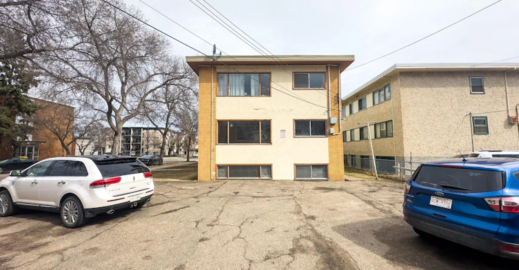 12403 117 Avenue Northwest, Edmonton, AB, T5M 3G6 - 19