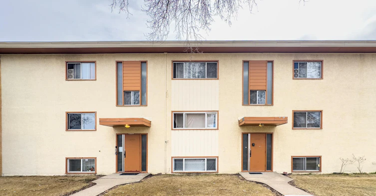 12403 117 Avenue Northwest, Edmonton, AB, T5M 3G6 - 14