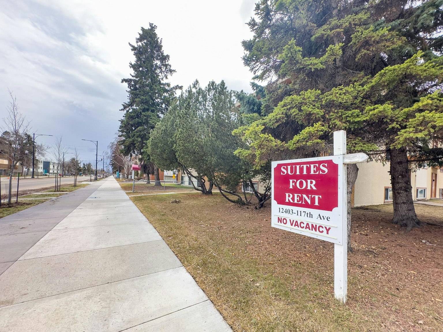 12403 117 Avenue Northwest, Edmonton, AB, T5M 3G6 - 16