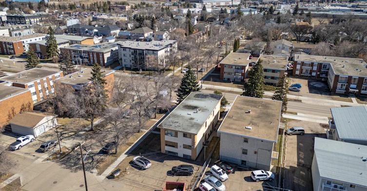 12403 117 Avenue Northwest, Edmonton, AB, T5M 3G6 - 21