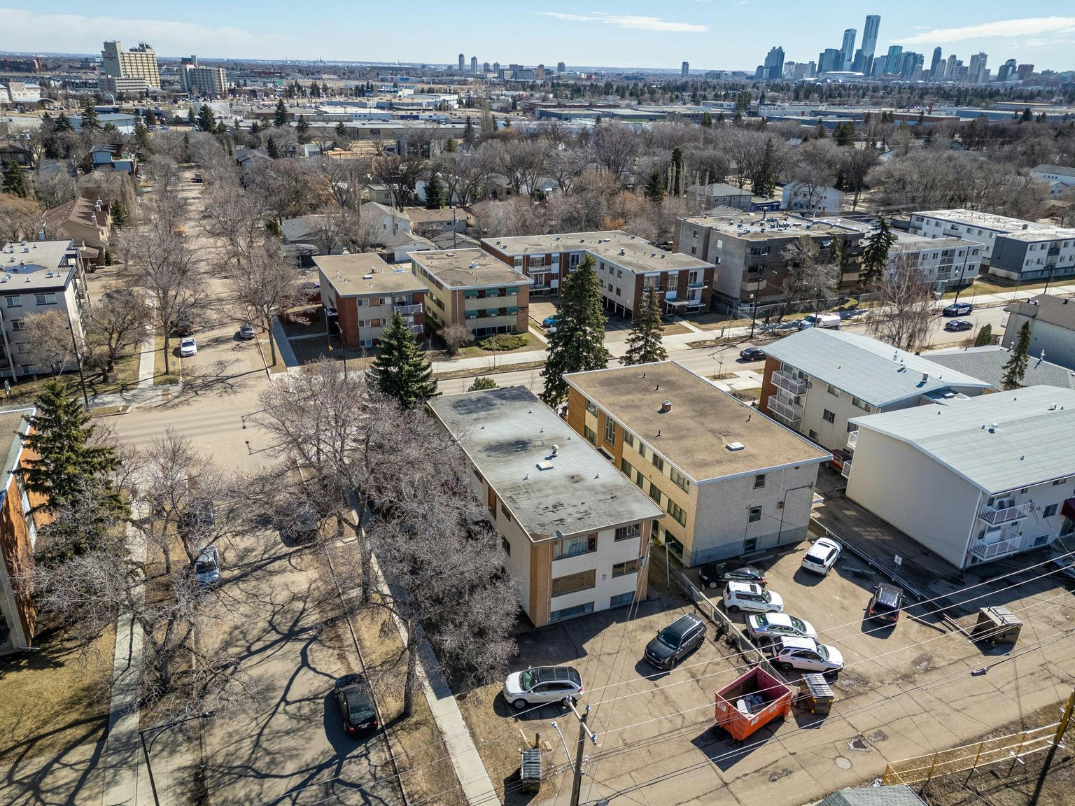 12403 117 Avenue Northwest, Edmonton, AB, T5M 3G6 - 29