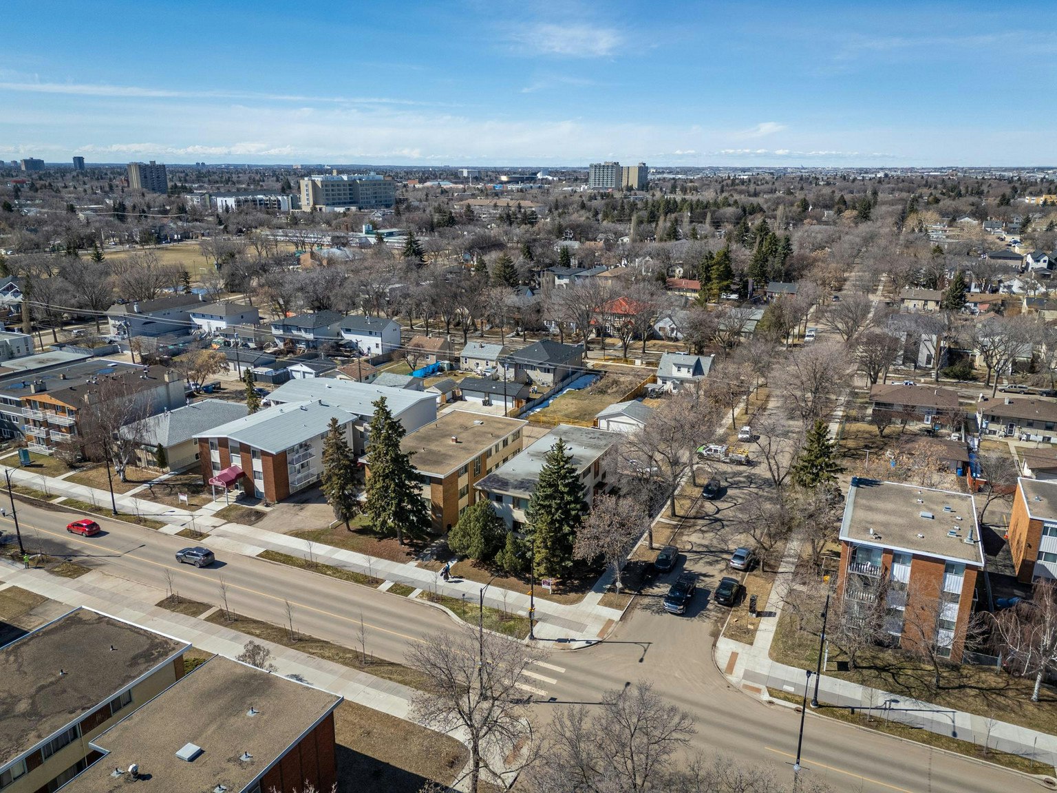 12403 117 Avenue Northwest, Edmonton, AB, T5M 3G6 - 27