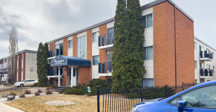 208-10630 108 Street Northwest, Edmonton, AB, T5H 3A1 - 7