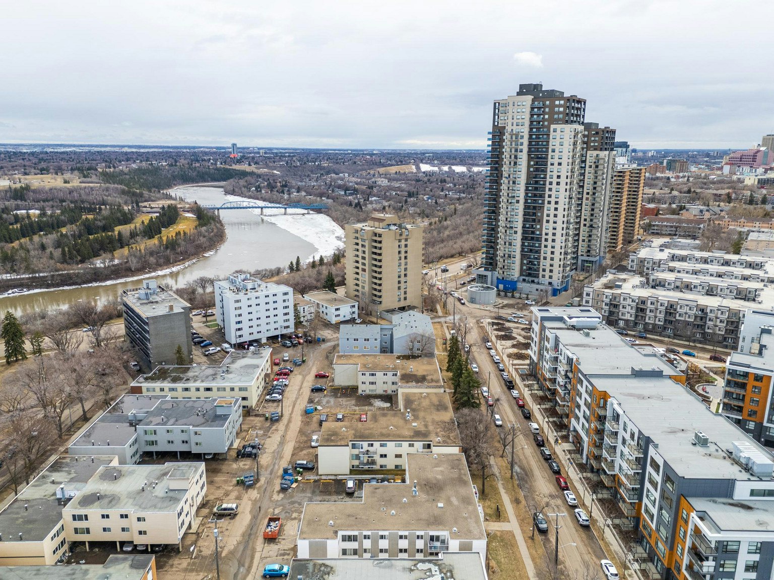 10965 84 Street Northwest, Edmonton, AB, T5H 1M5 - 8