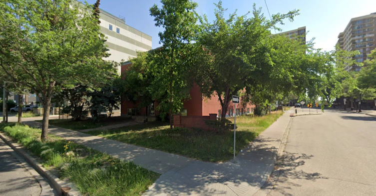 9903 105 Street NW, Edmonton, AB, T5K 0E5 - 8