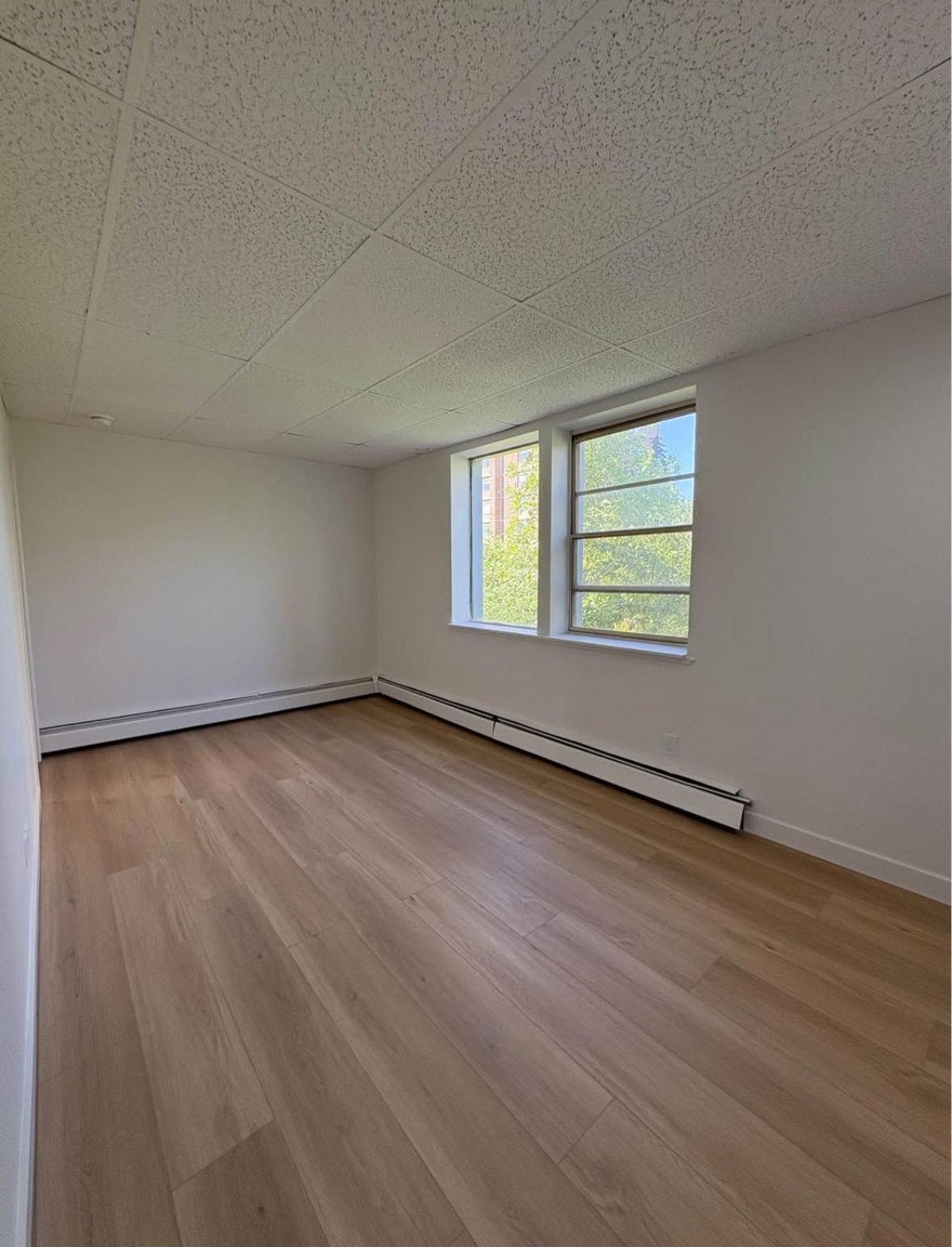 9903 105 Street NW, Edmonton, AB, T5K 0E5 - 3