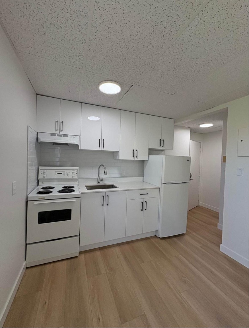 9903 105 Street NW, Edmonton, AB, T5K 0E5 - 2