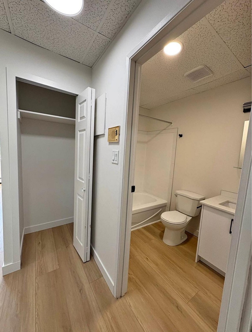 9903 105 Street NW, Edmonton, AB, T5K 0E5 - 5