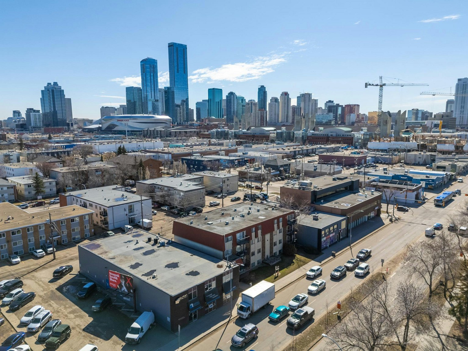 10625 109 Street Northwest, Edmonton, AB, T5H 3B5 - 7