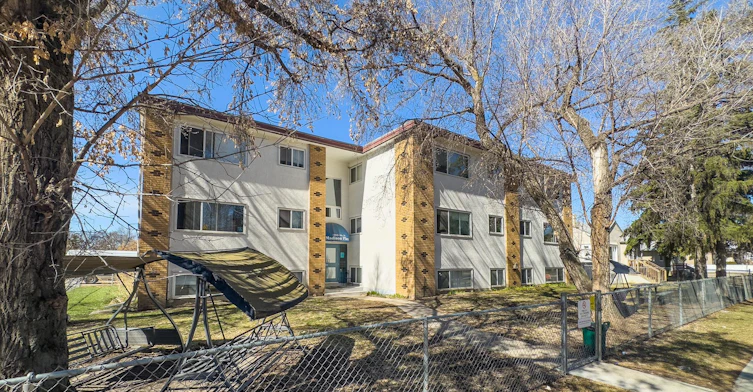 9-11836 89 Street Northwest, Edmonton, AB, T5B 3V7 - 8