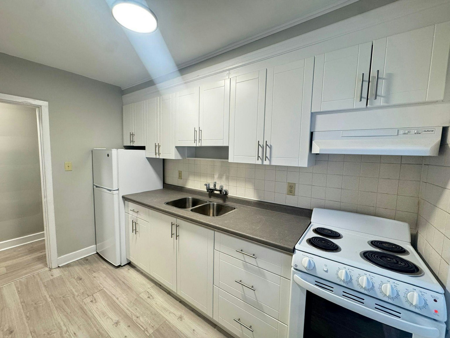10-32 Price Avenue, Welland, ON, L3C 3X9 - 11