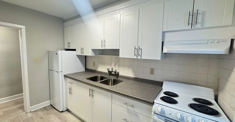 10-32 Price Avenue, Welland, ON, L3C 3X9 - 11