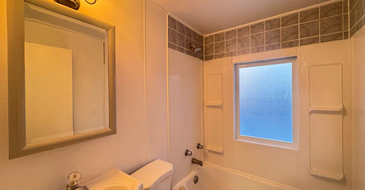 10-32 Price Avenue, Welland, ON, L3C 3X9 - 9