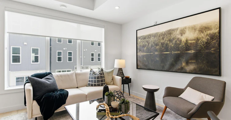 409-415 31 Avenue Northeast, Calgary, AB, T2E 2E3 - 3
