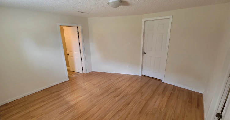 9620 75 Street Northwest, Edmonton, AB, T6C 2H9 - 22