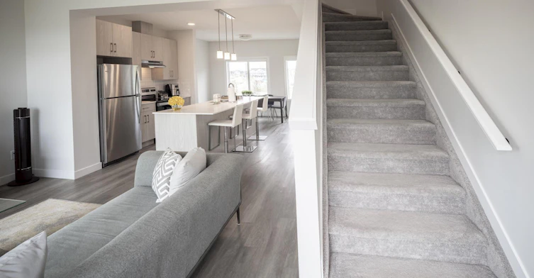 21750 93 Avenue Northwest, Edmonton, AB, T5T 7S5 - 7